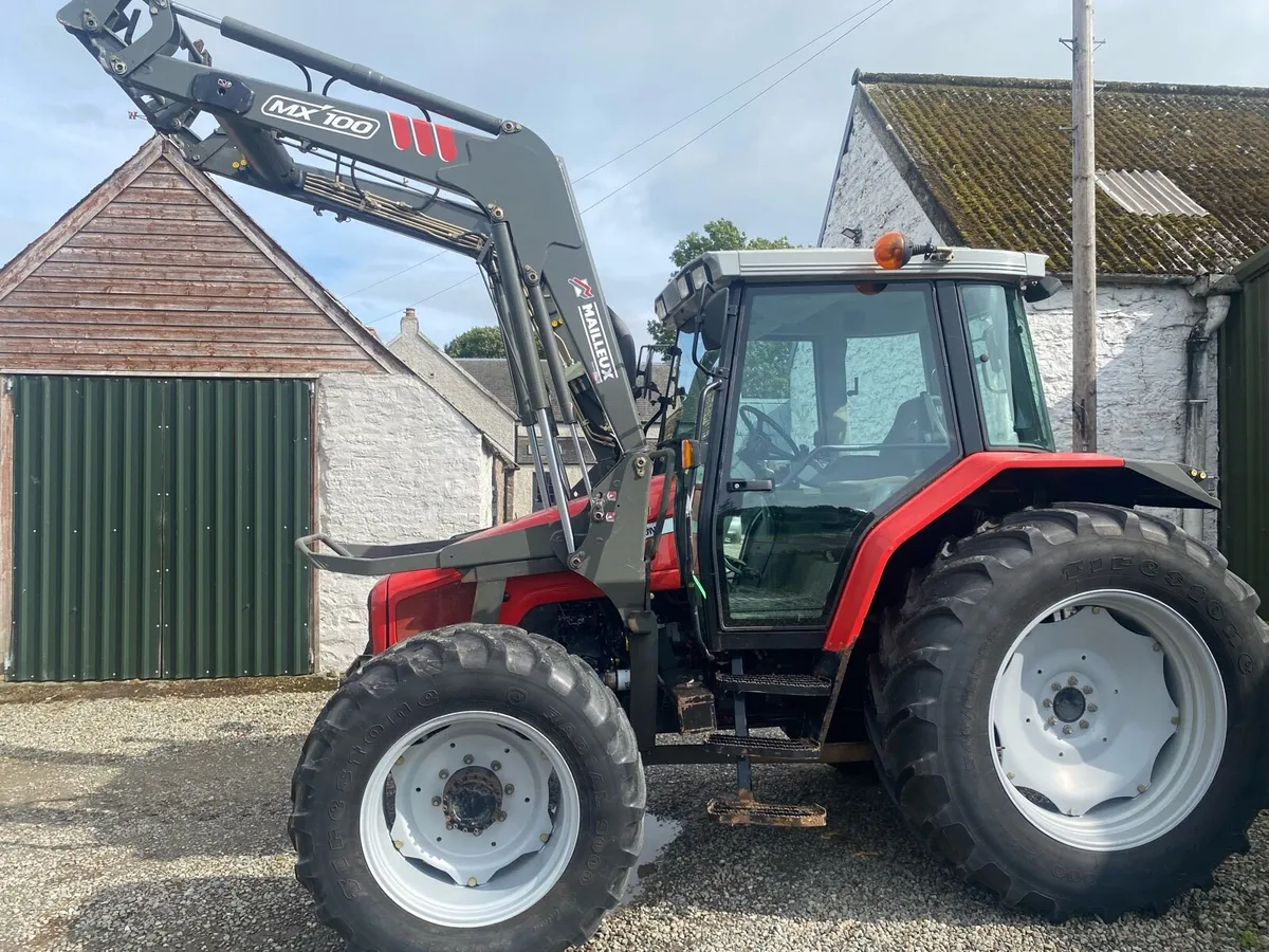 Massey Ferguson 6255 2002 4635 hours - Image 4
