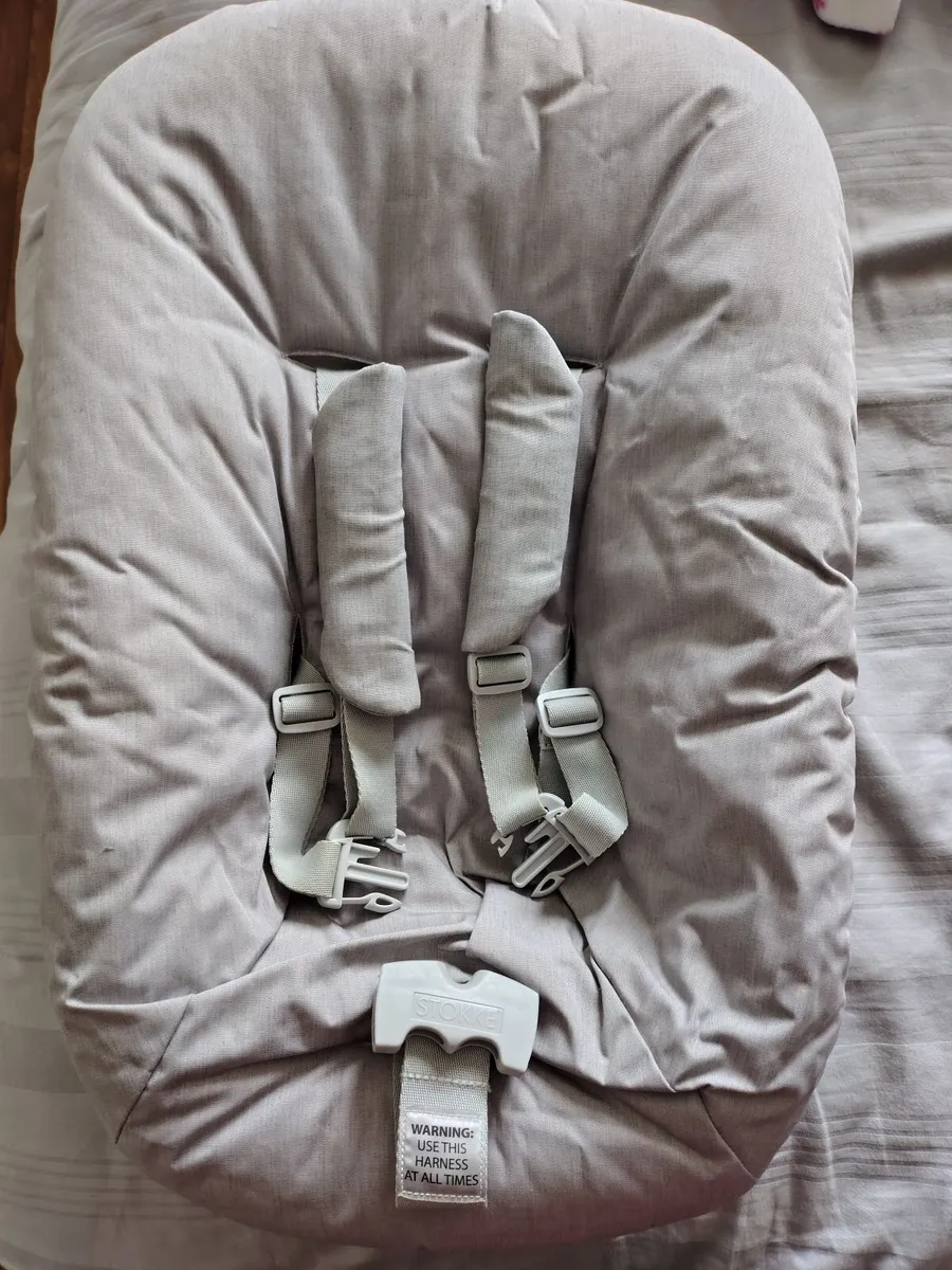 Stokke Tripp Trapp Newborn Seat - Grey - Image 3