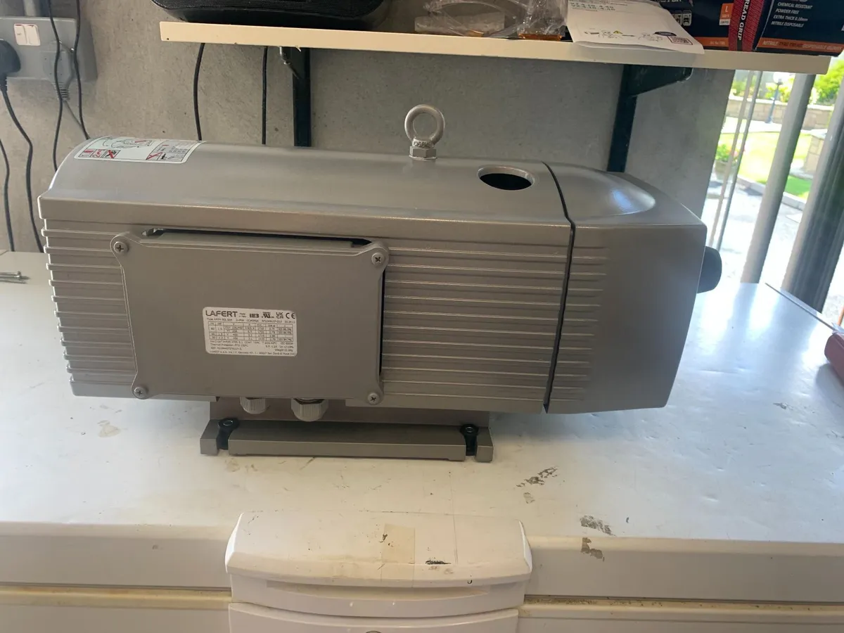 Becker Industrial Vacuum Pump - Image 3