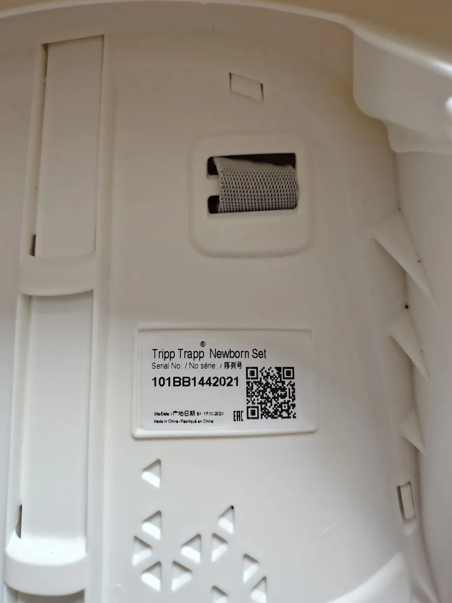 Authentic Stokke Tripp Trapp Newborn Seat in Grey - Image 3
