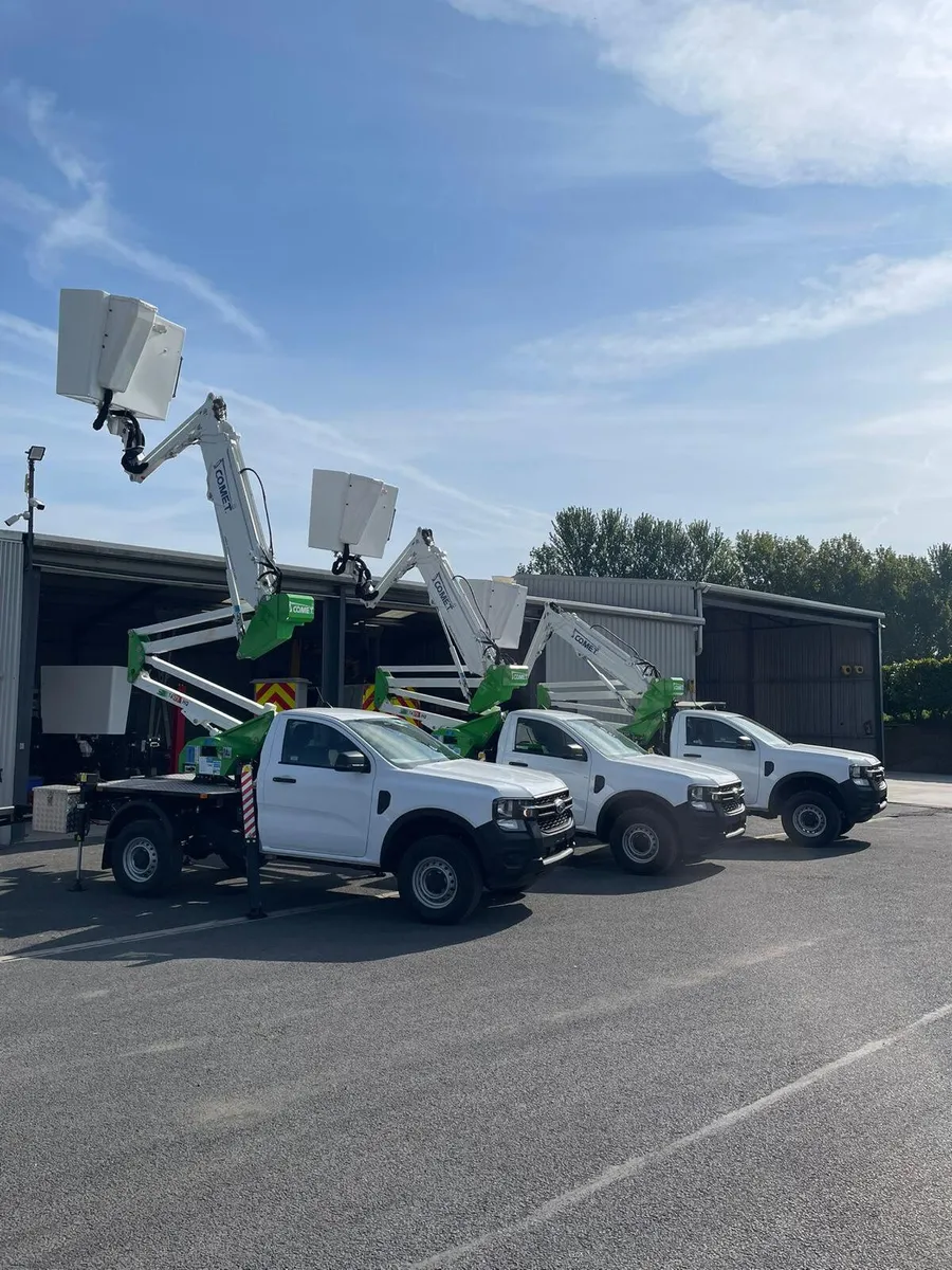 16m Cherry Picker Comet pick-up - Image 1