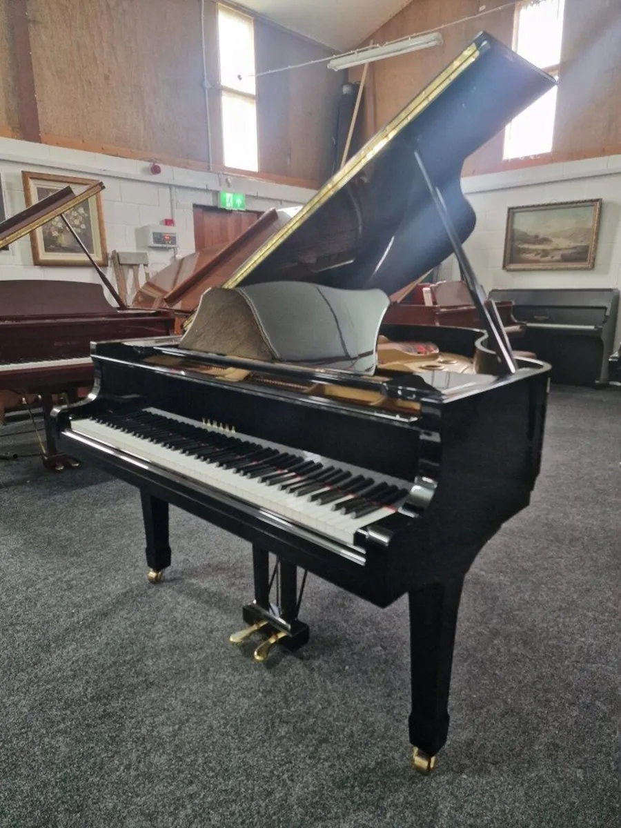 Yamaha G2-E Grand Piano | Polished Black - Image 1