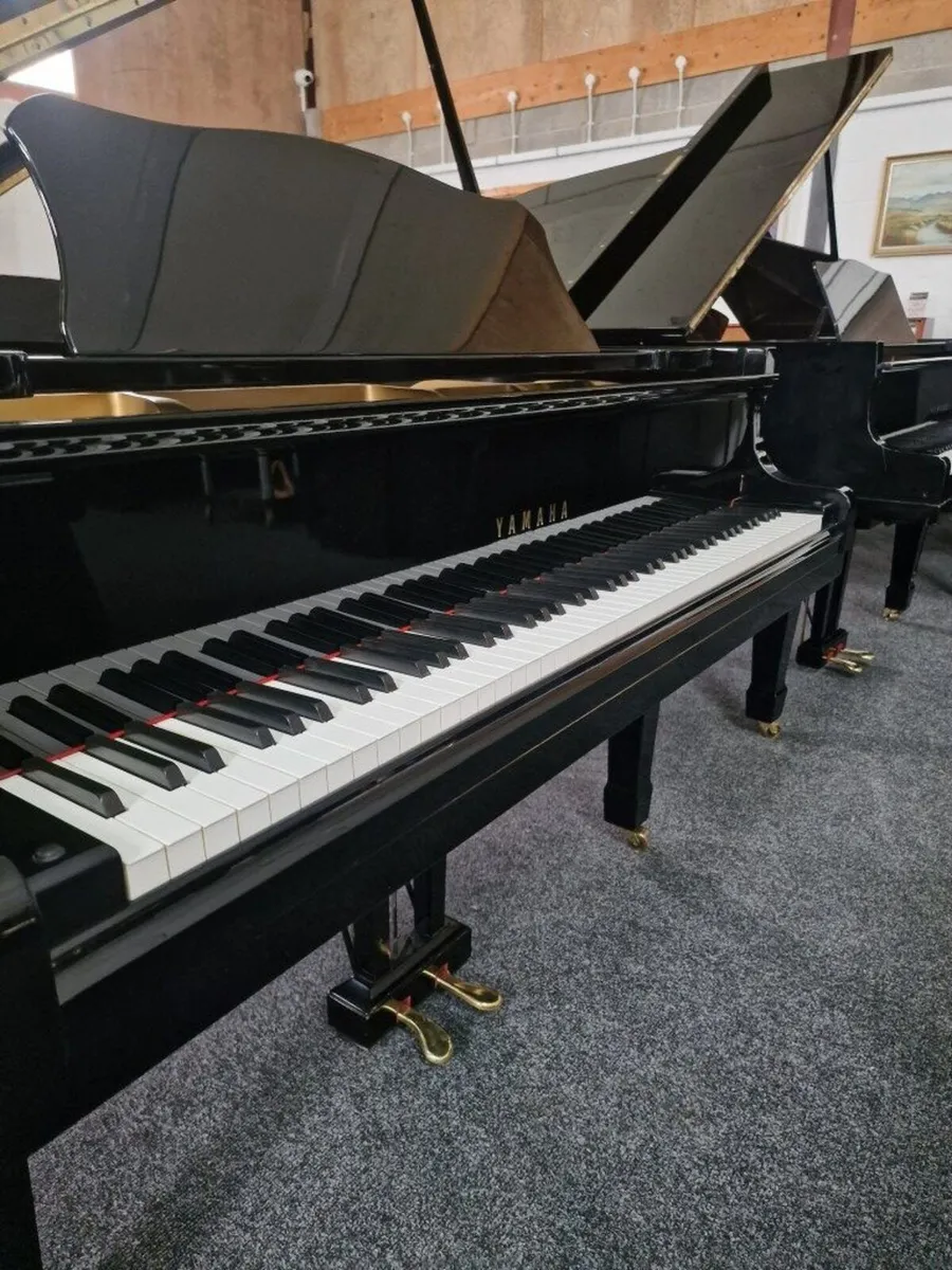 Yamaha G2-E Grand Piano | Polished Black - Image 2