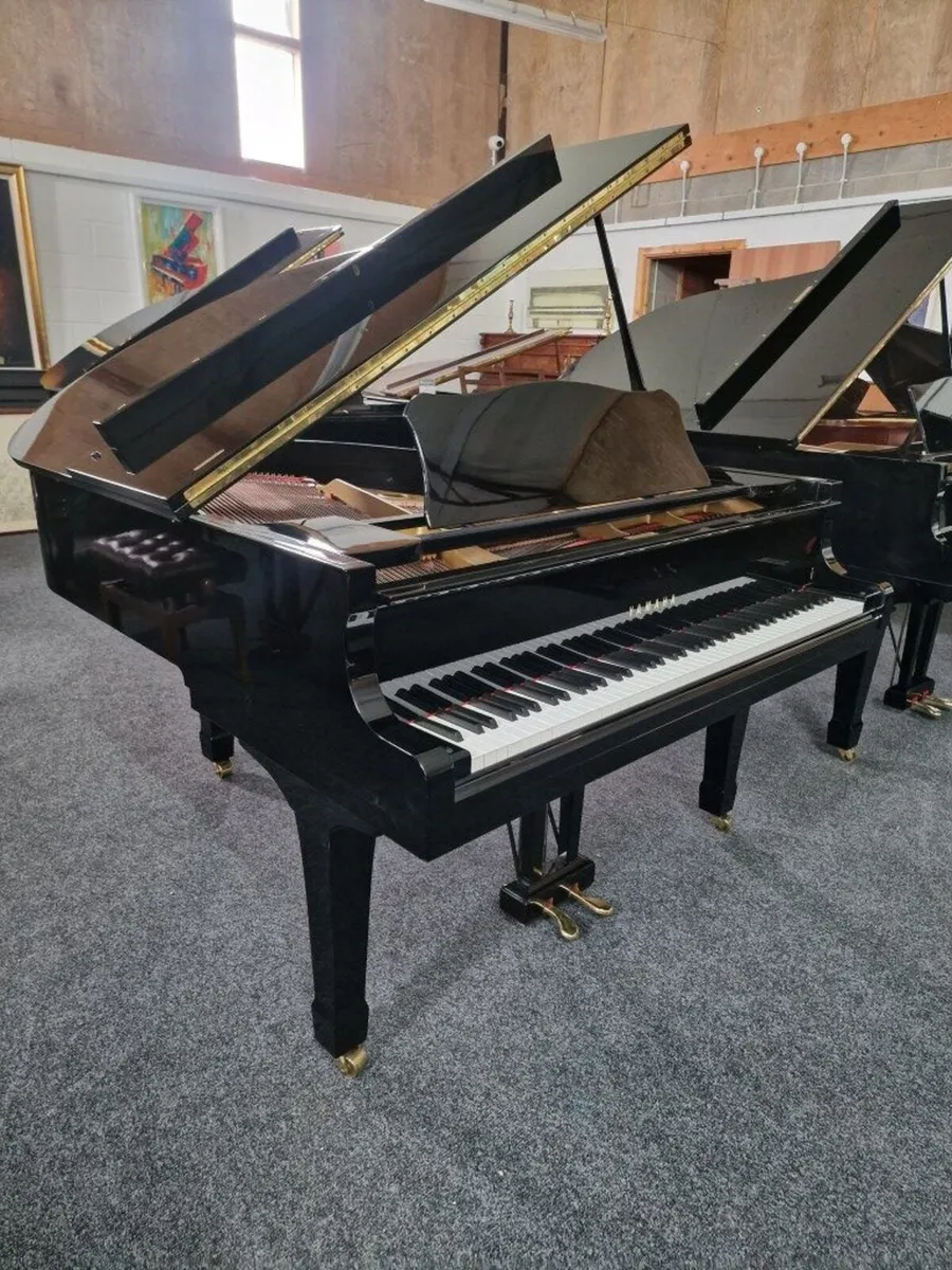 Yamaha G2-E Grand Piano | Polished Black - Image 3