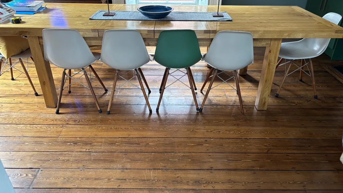 6 Dining room chairs - Image 1