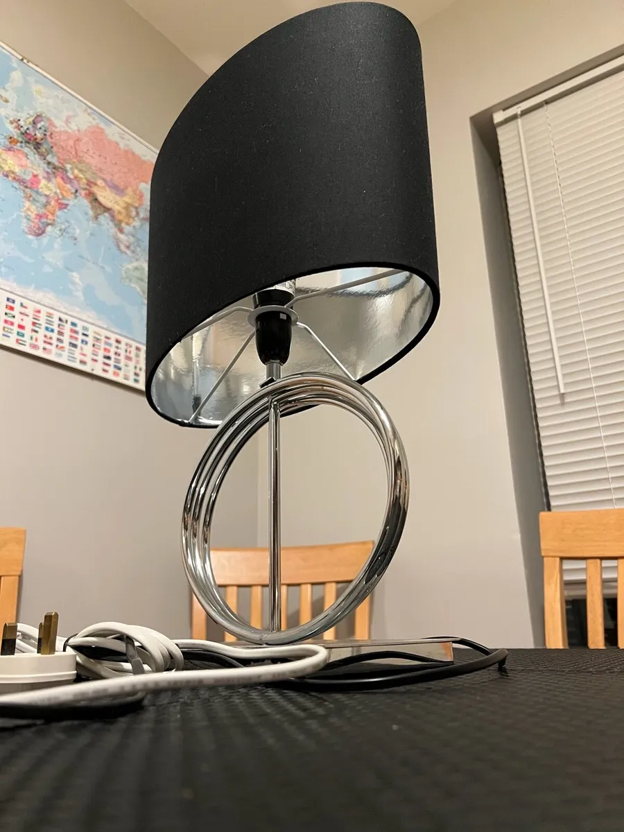 ELEGANT BLACK & SILVER TABLE LAMP - Image 1