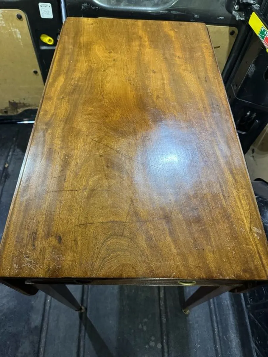 Antique George III Mahogany Pembroke Table (c. 1790) - Brass Castors - Image 2