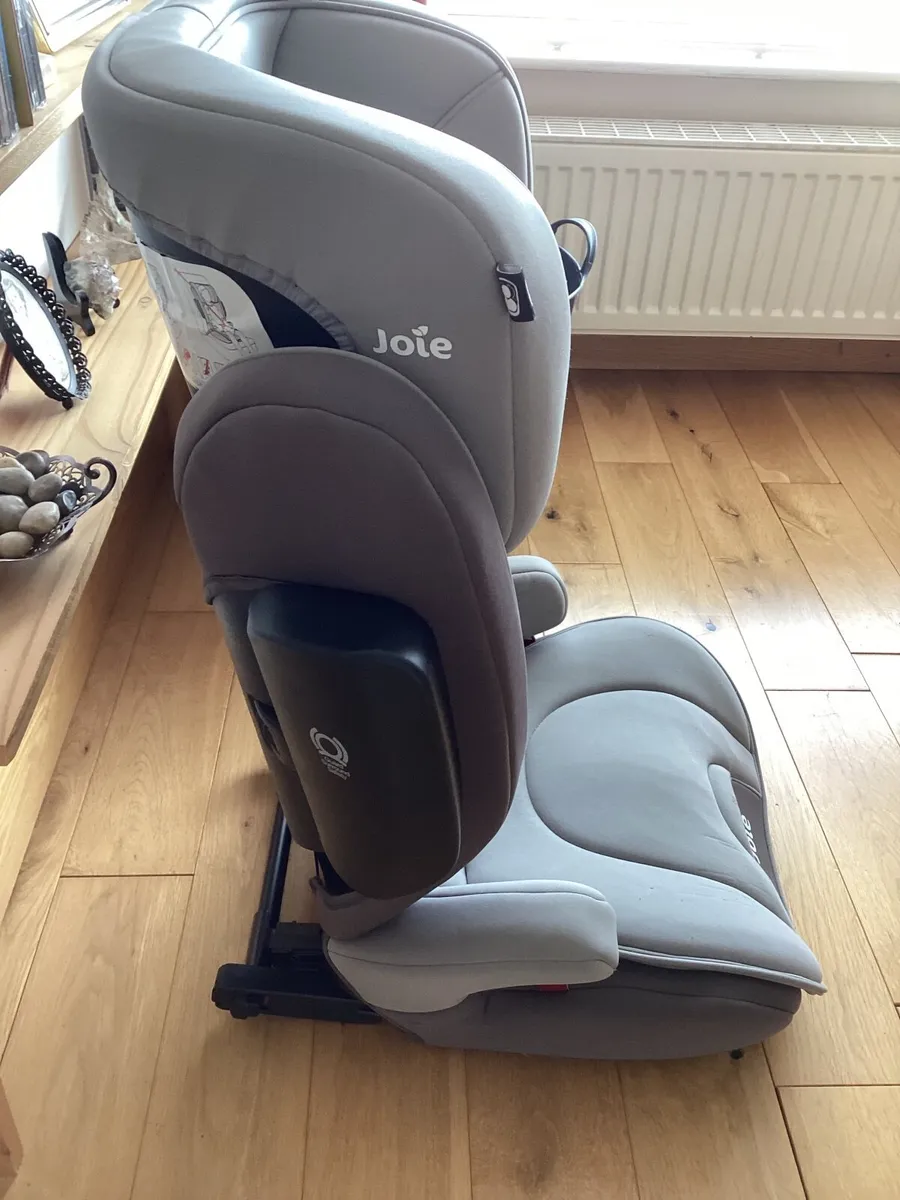 Child’s car seat age 3-12 - Image 2