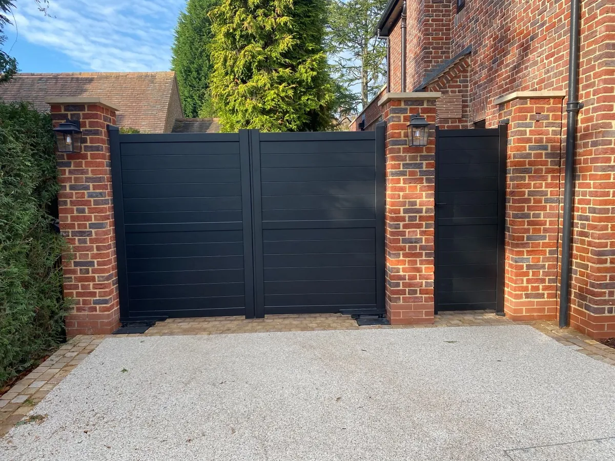 Aluminium Driveway House Entrance Gates - Image 4