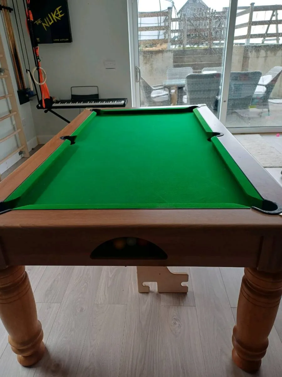 Pool table - Image 2