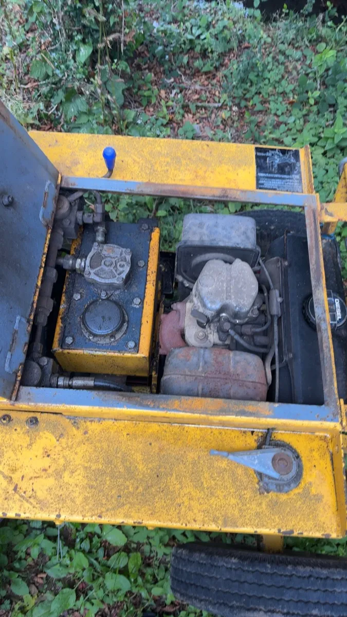 Mini digger - Image 3