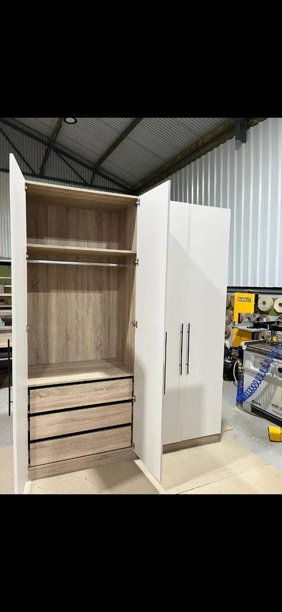 Custom-made wardrobes - Image 1