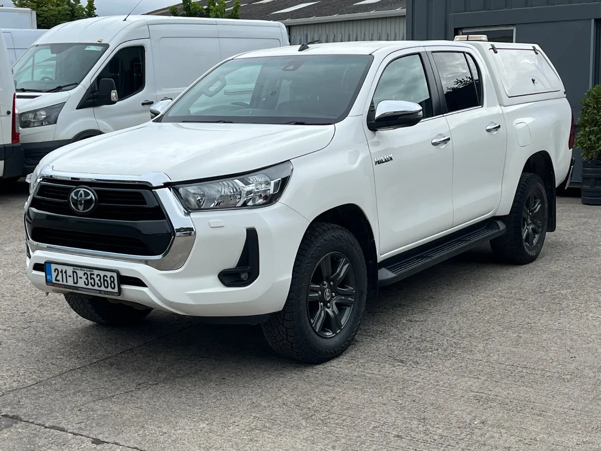 Toyota Hilux 2021 - Image 3