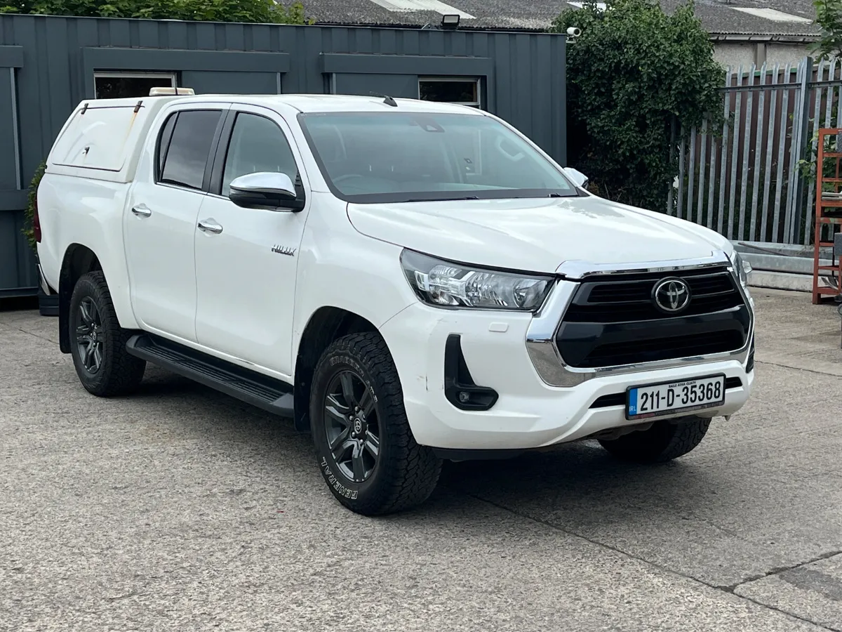Toyota Hilux 2021 - Image 1
