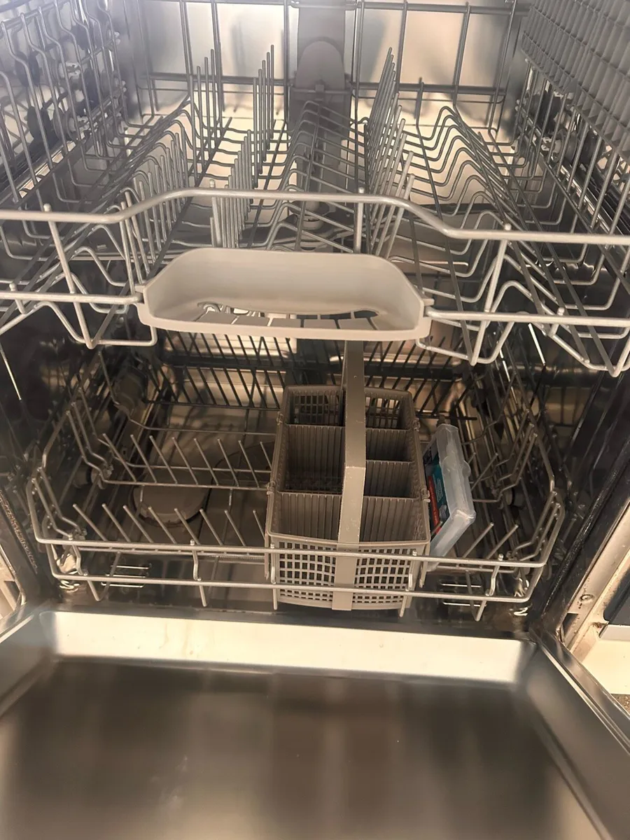 Dishwasher - Image 3