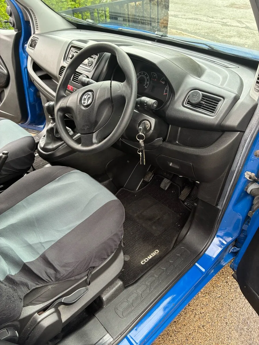 Opel Combo - Image 4