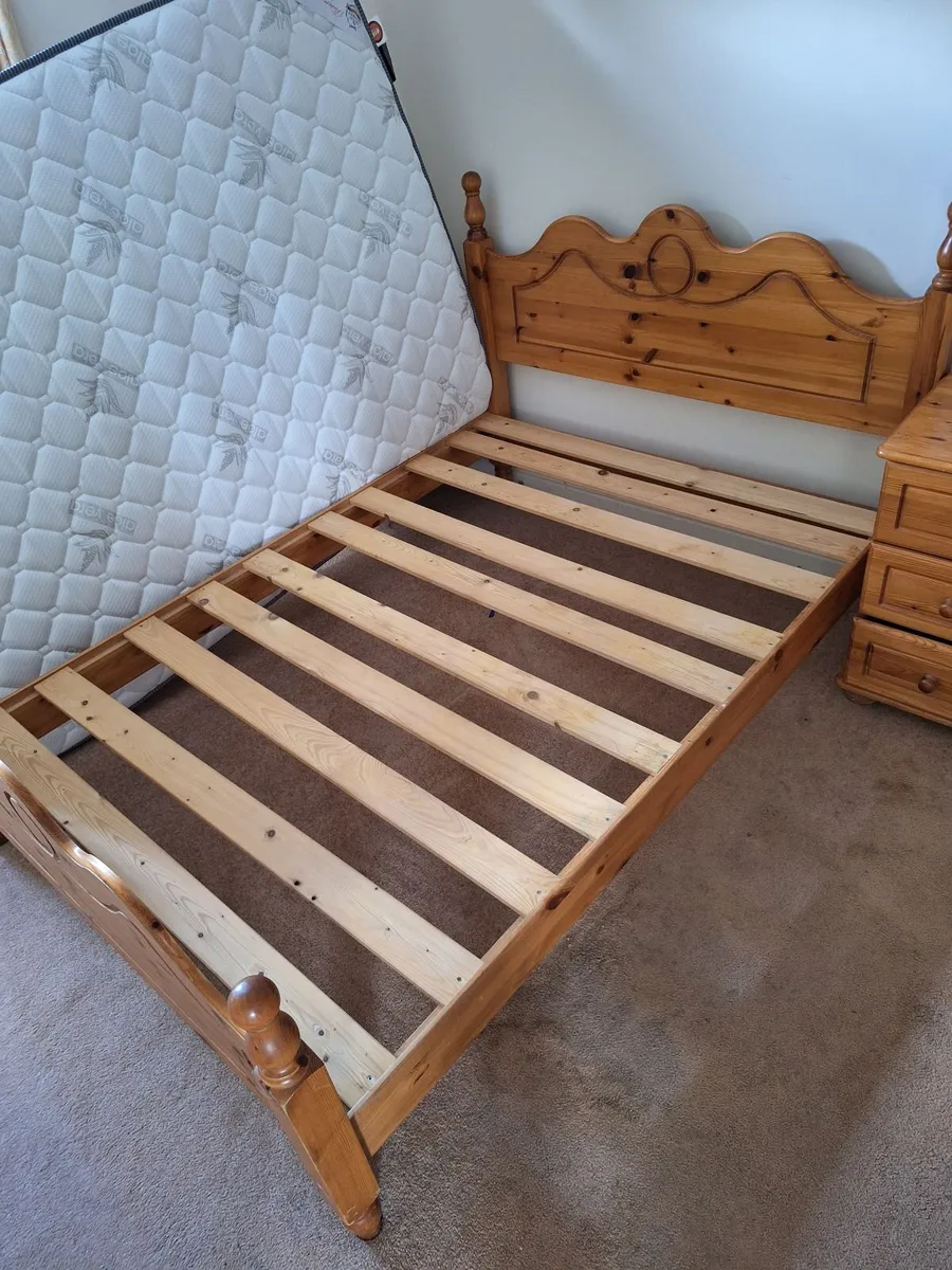 Bed - Image 2