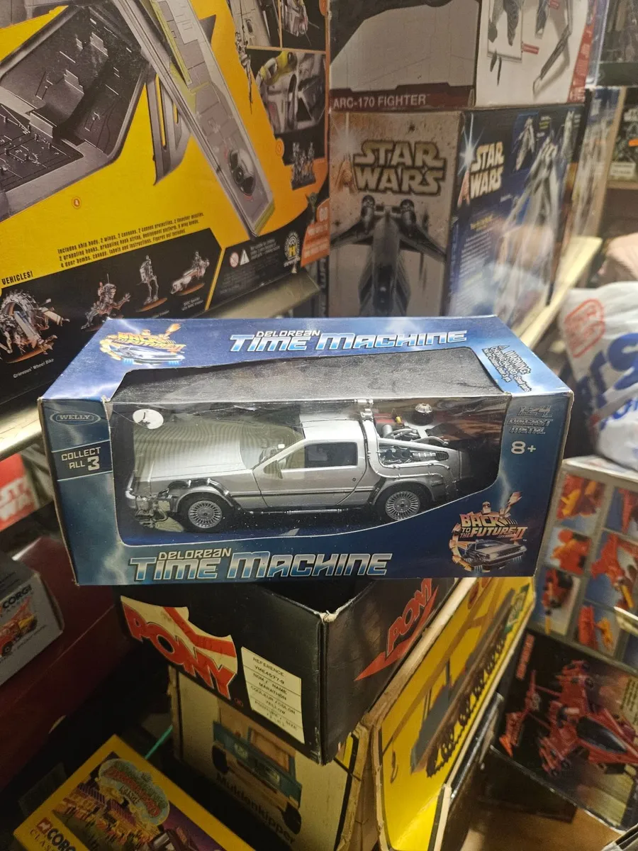 Corgi Welly DeLorean Back to the Future - Image 1