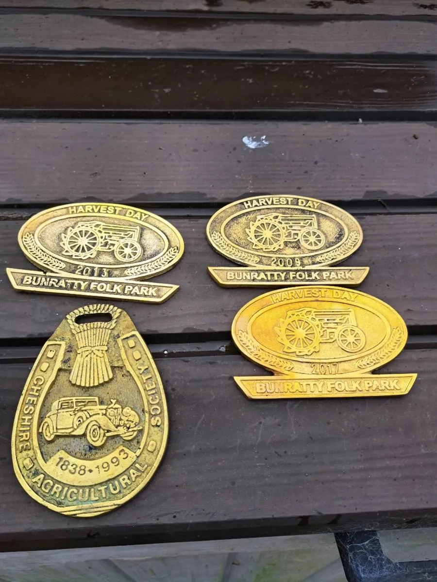 4 brass  vintage  badges