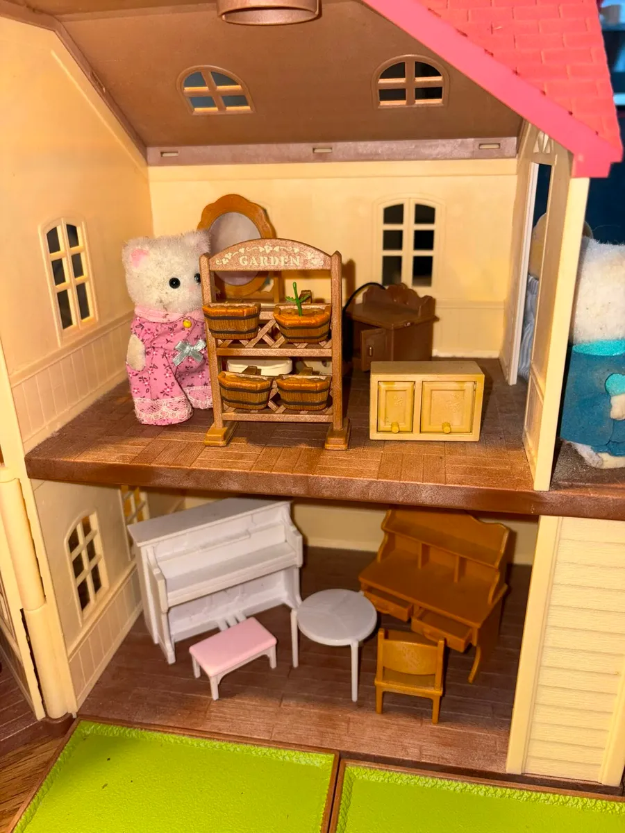 Toys - Image 4