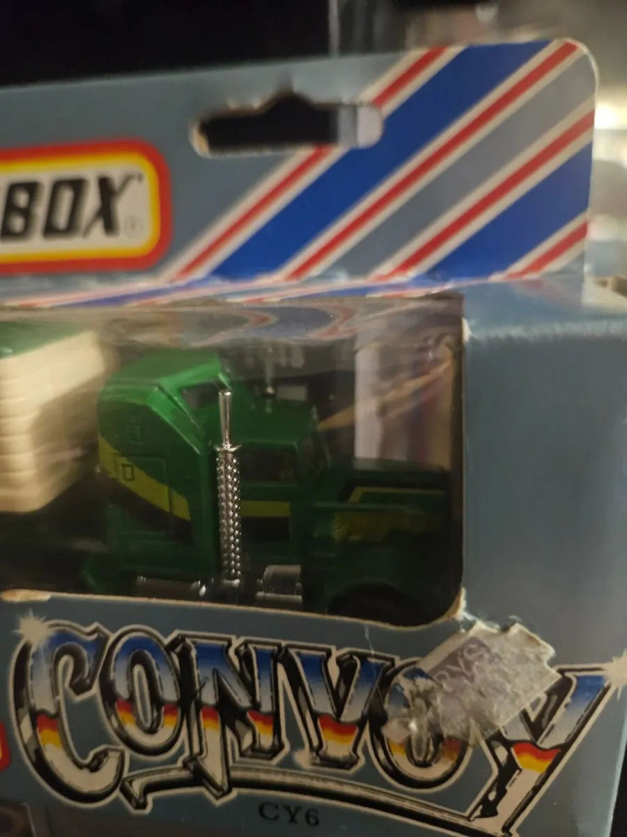 Matchbox Convoy Horse Box Truck - Image 2