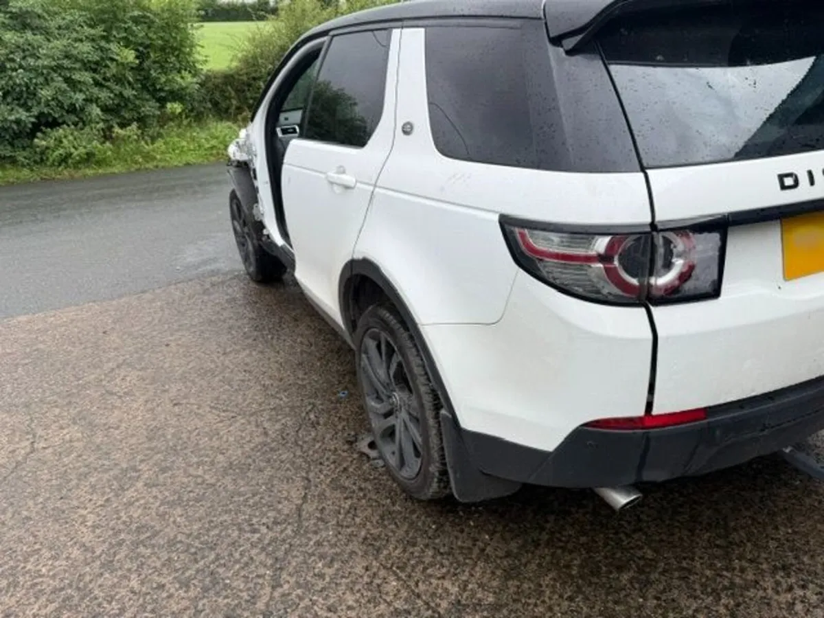 2015 LAND ROVER DISCOVERY SPORT 2.0L-D - Image 3