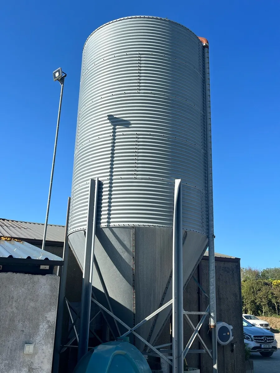 Feed Bin - Image 1