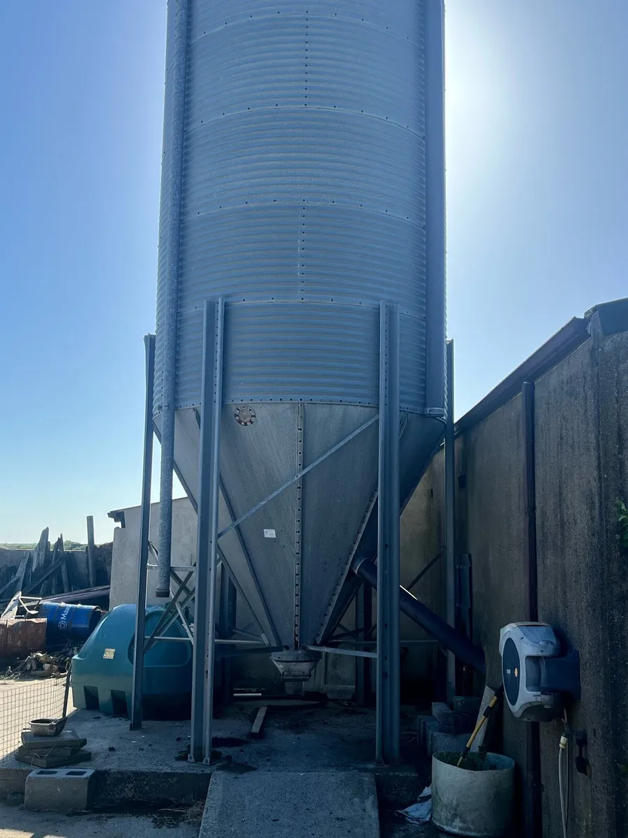Feed Bin - Image 2
