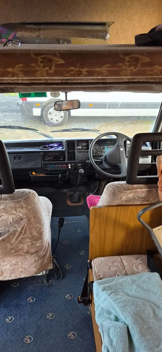Camper van - Image 4