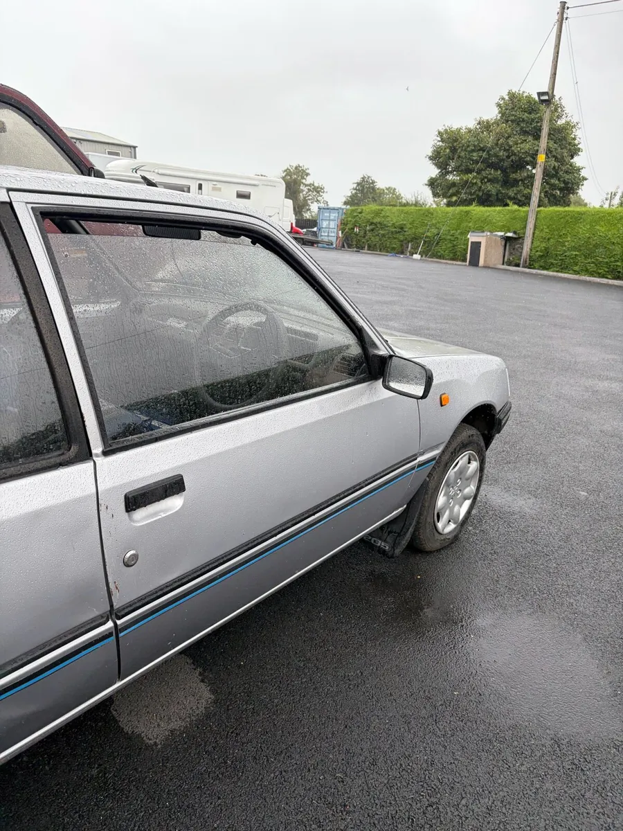 Peugeot 205 1.8 Diesel - Image 4