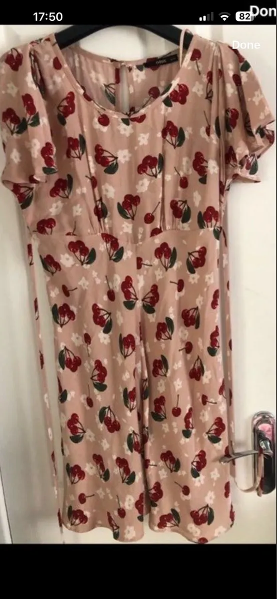 Ladies stunning dress size 10 €5 - Image 1