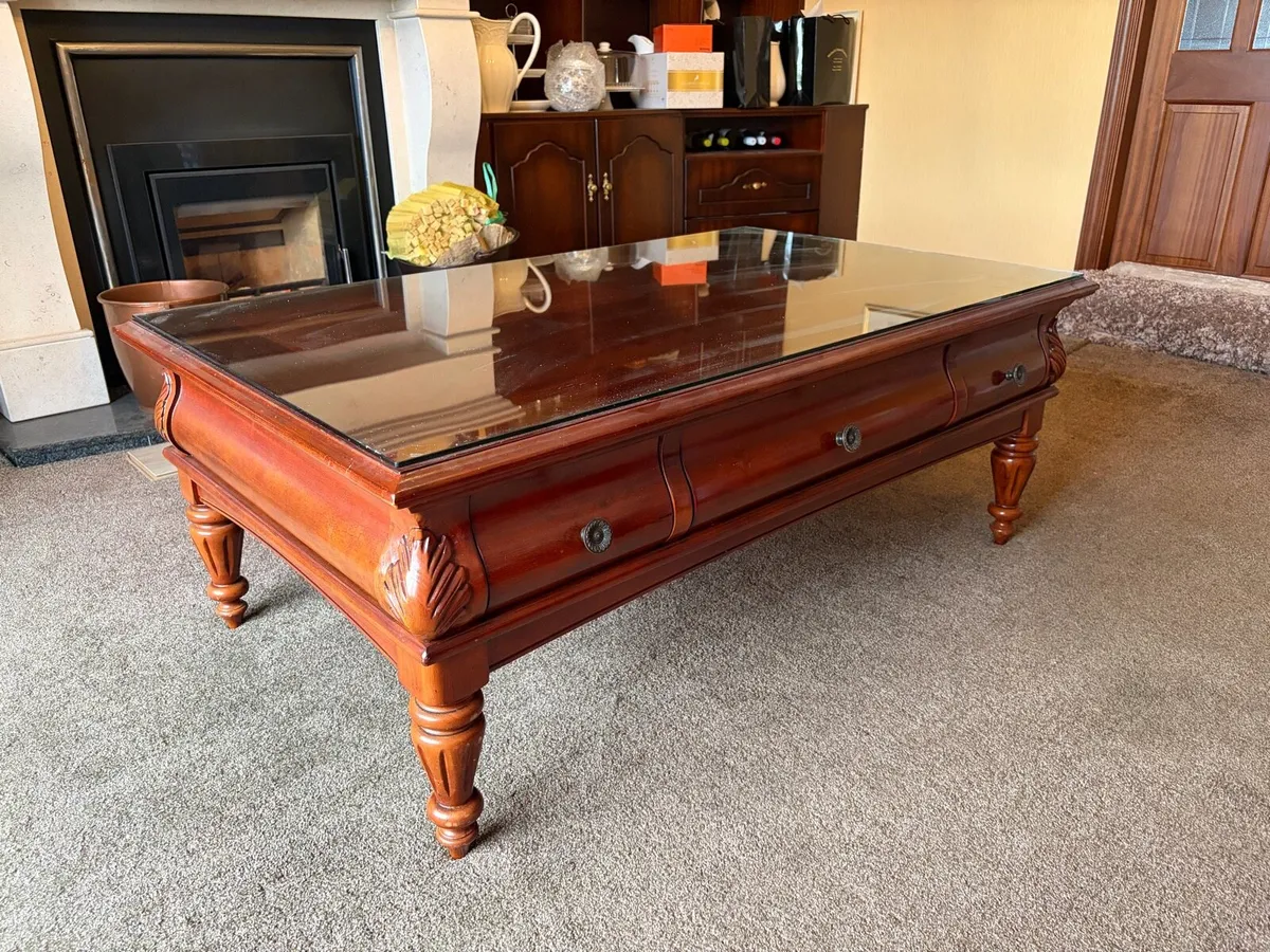 Coffee table - Image 1