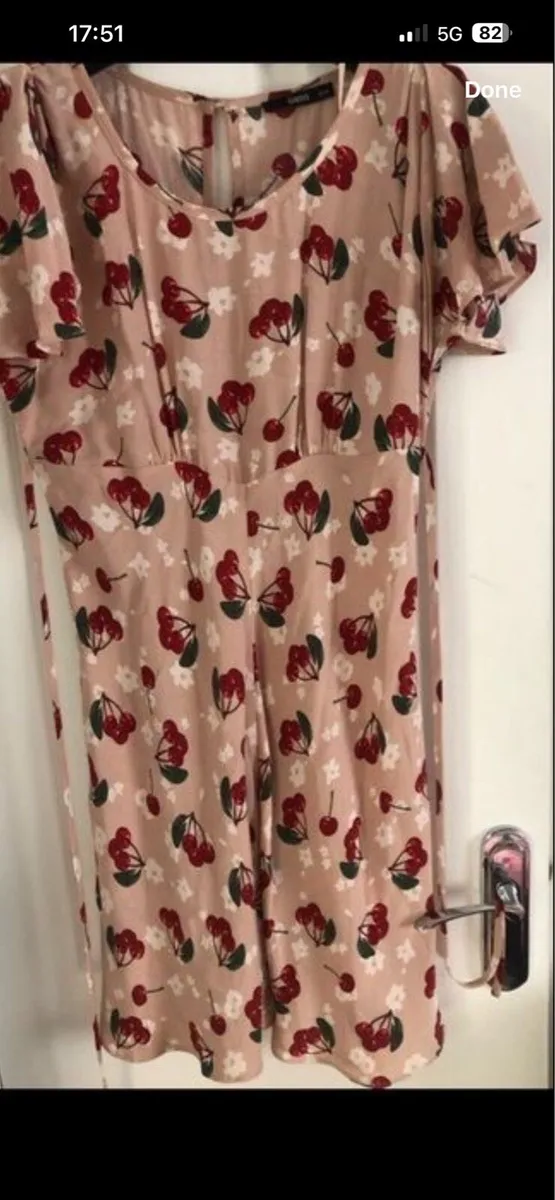 Ladies stunning dress size 10 €5 - Image 4