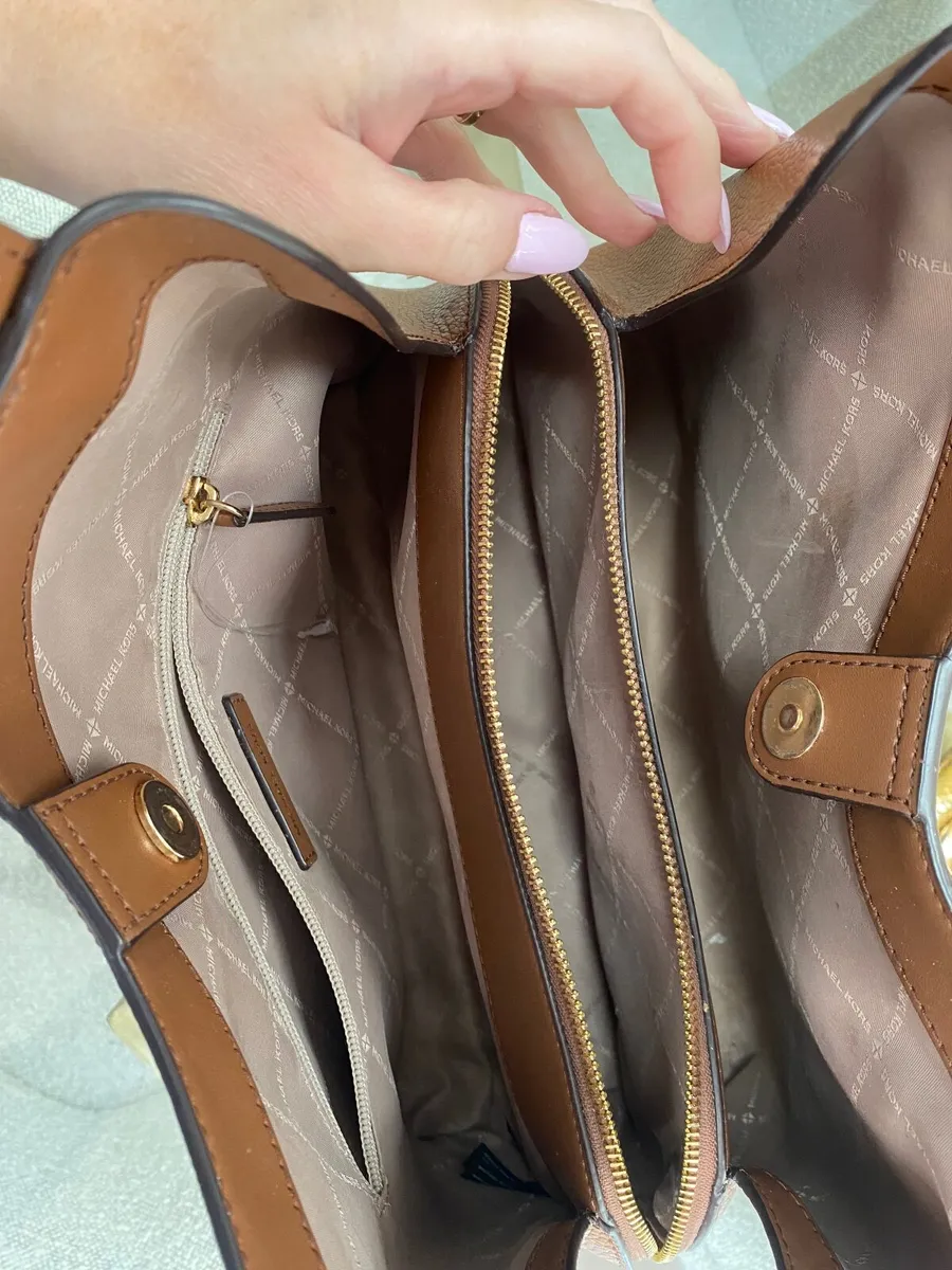 Michael Kors Handbag - Image 3