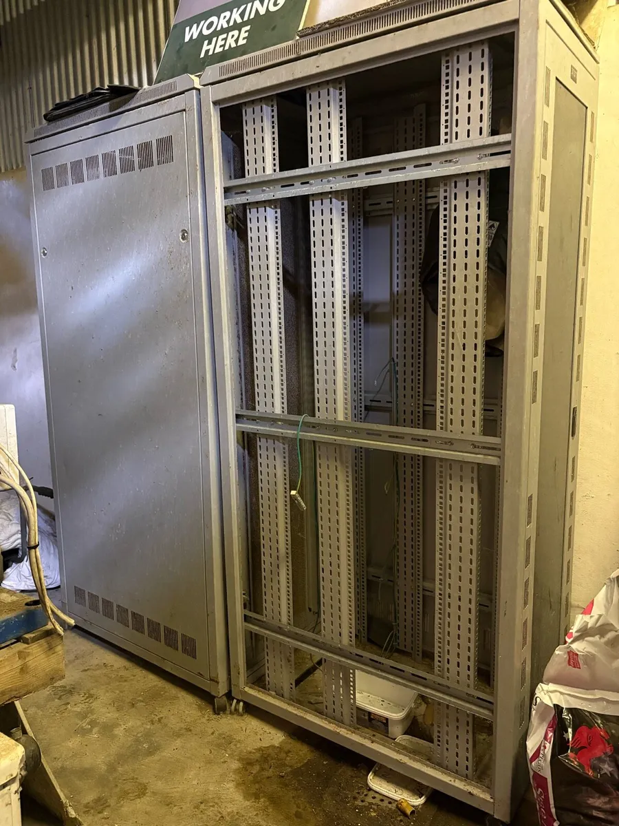 Server cabinets x 2 job lot - Image 4