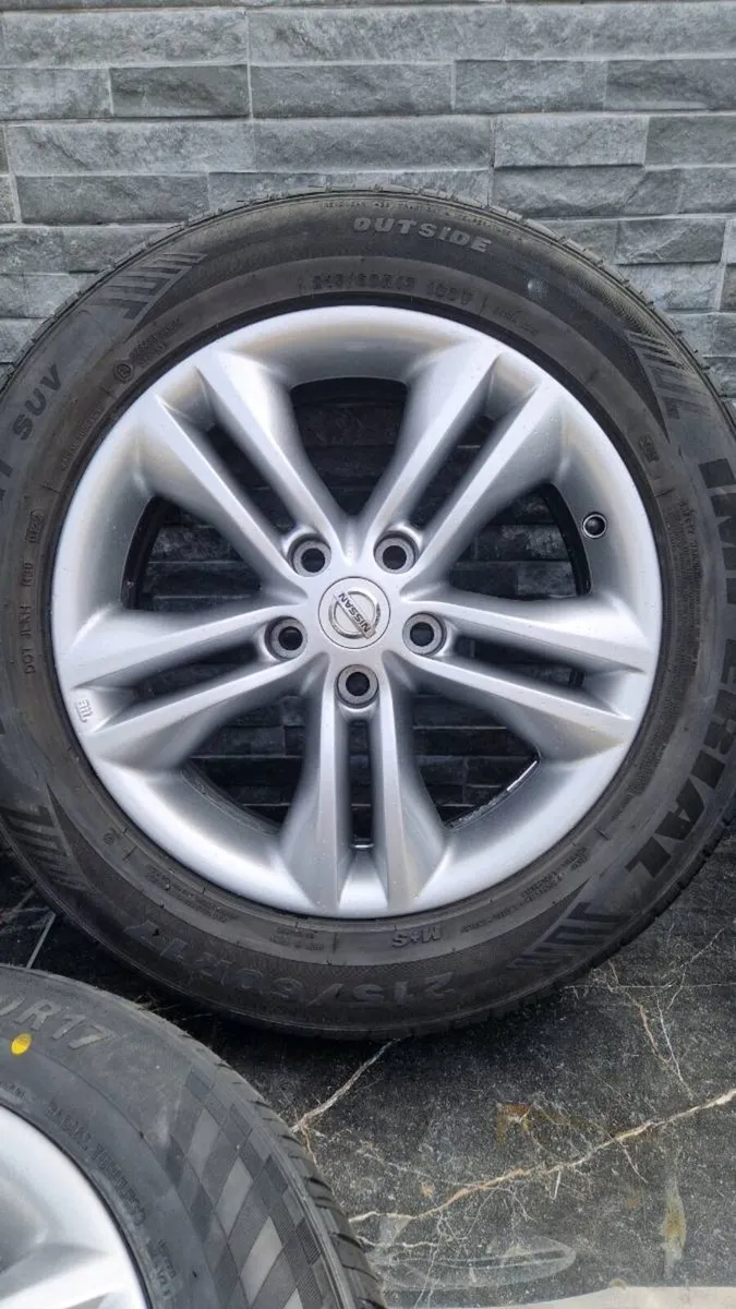 Nissan Quashqai alloy wheels

Could fit other mode - Image 3