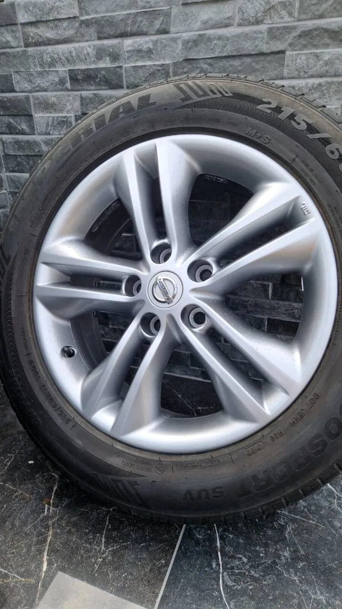 Nissan Quashqai alloy wheels

Could fit other mode - Image 4