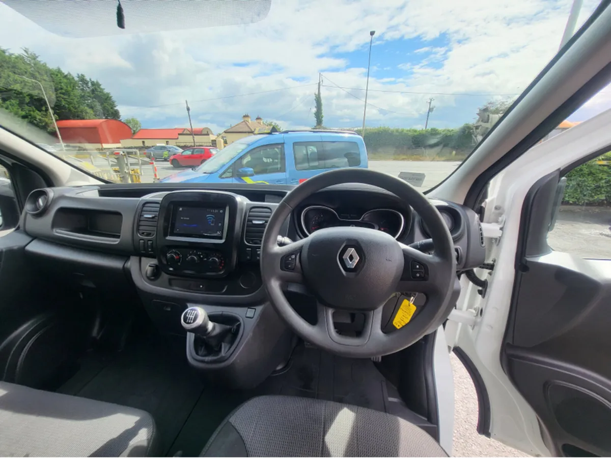 Renault Trafic LL30 ENERGY DCI 120 BUSINESS P - Image 3