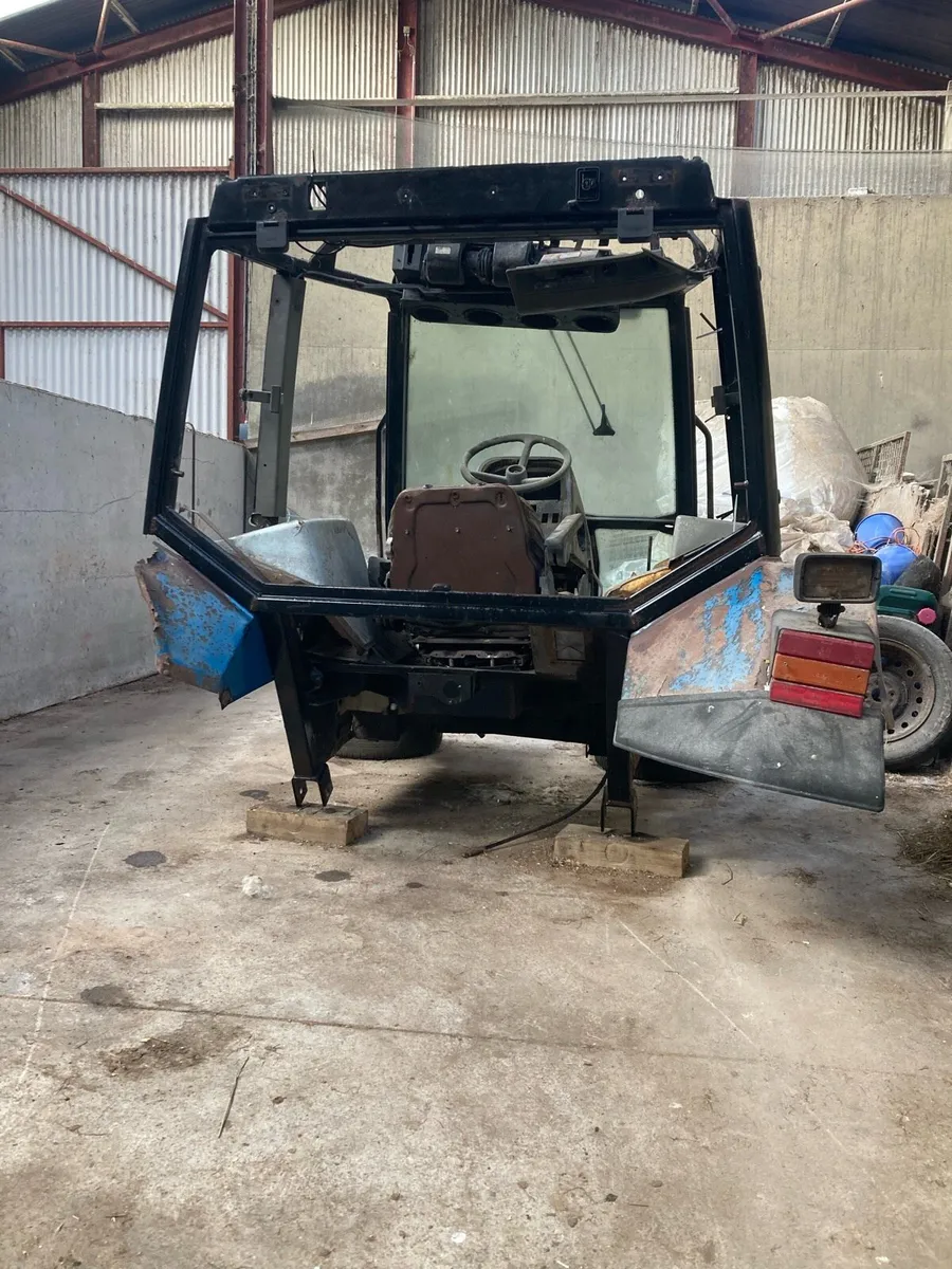 Ford new Holland 40 series cab & spares - Image 1