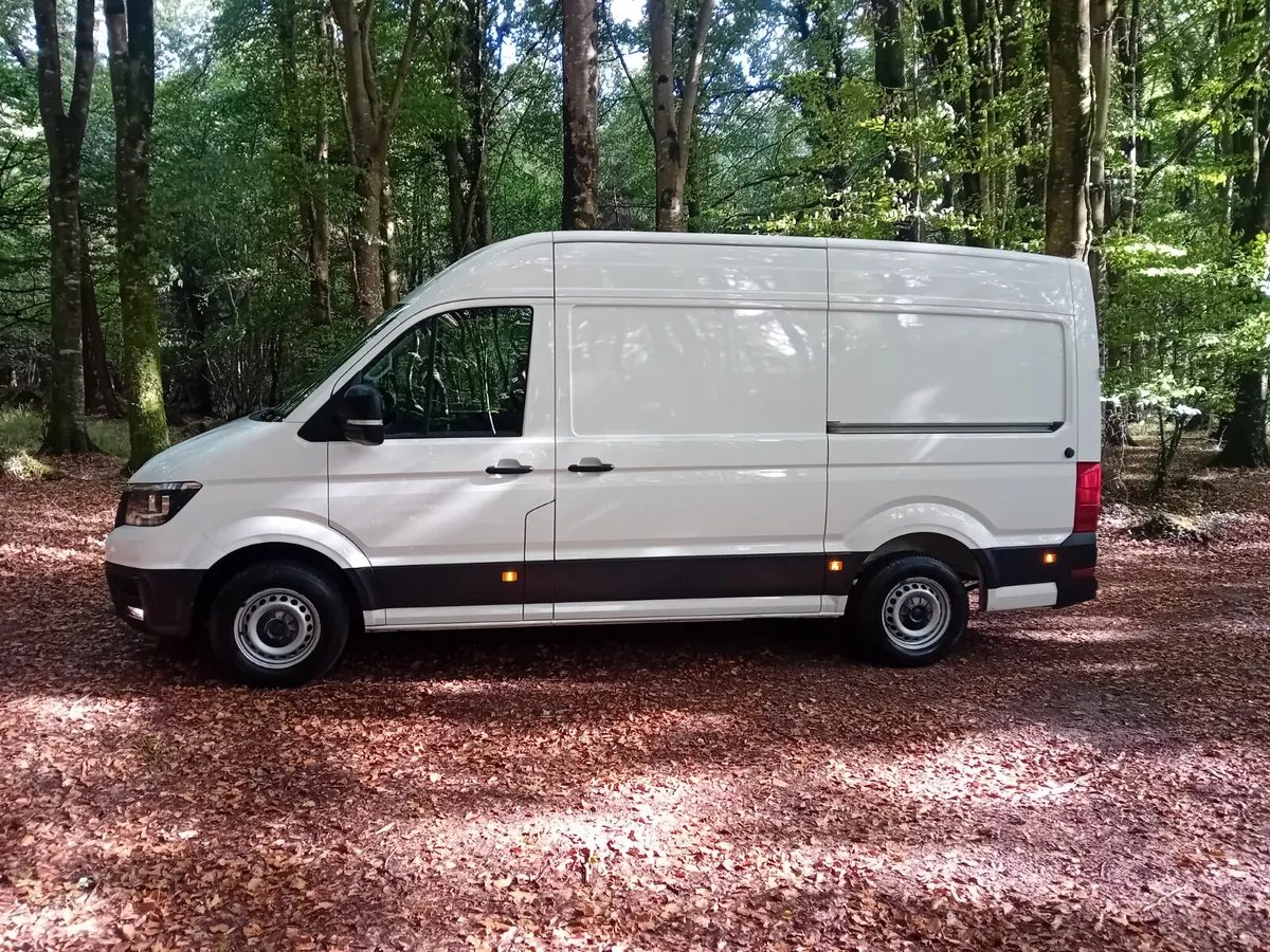 201 VW CRAFTER  2.0 TDI 140 BHP MWB. 1 OWR  VAT - Image 4