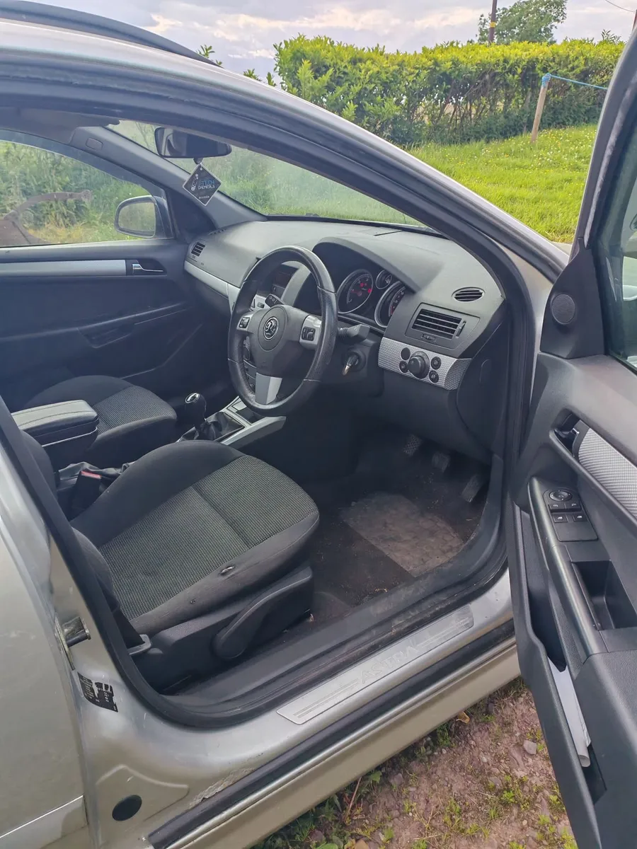 Vauxhall Astra van - Image 4