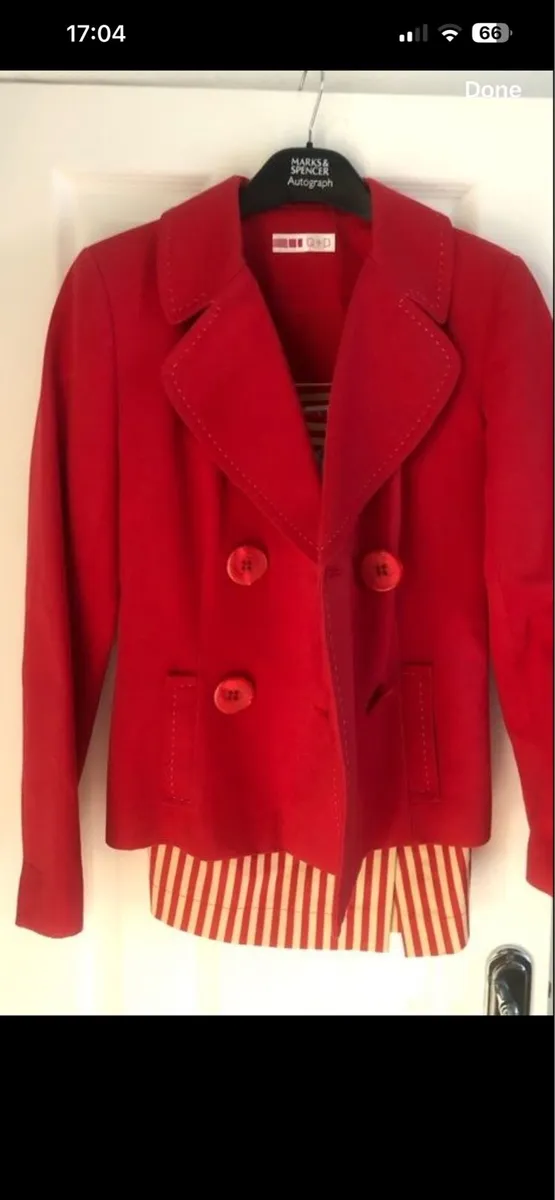 Ladies Quinn&Donnelly two piece suit size 8 €40 - Image 2