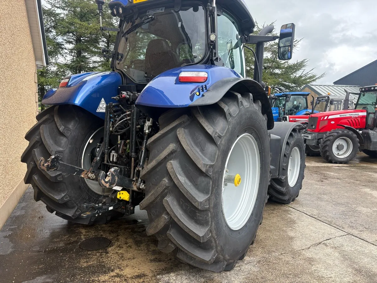 New Holland T7.225 - Image 3