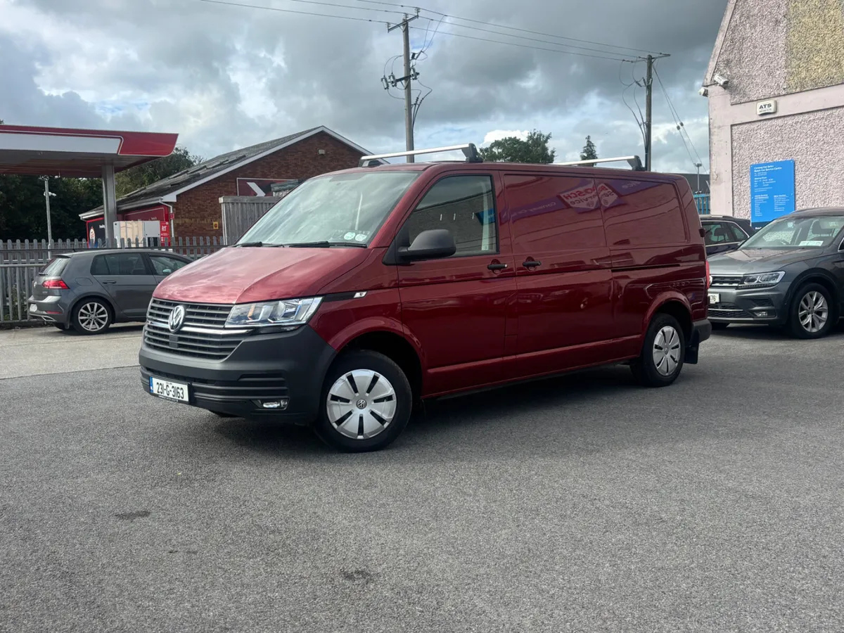 2023 Volkswagen Transporter - Image 2