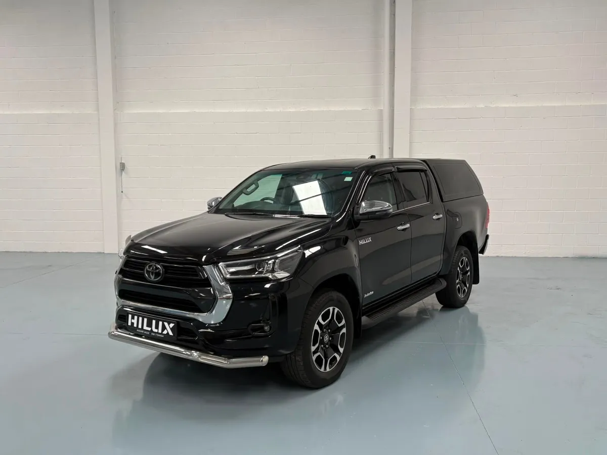 2023 Toyota Hilux Invincible 2.4 - Image 1
