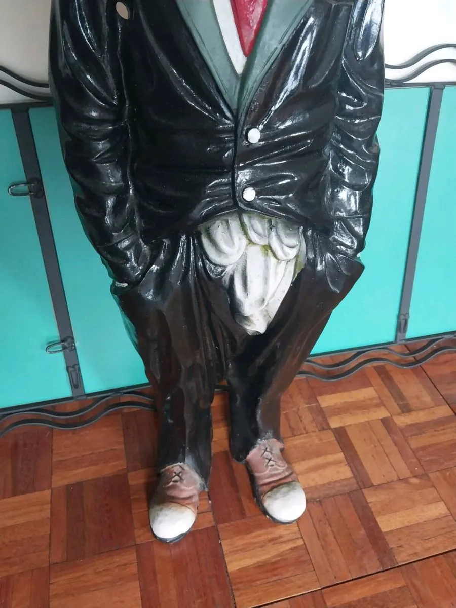 Large Charlie Chaplin Figure - Image 4