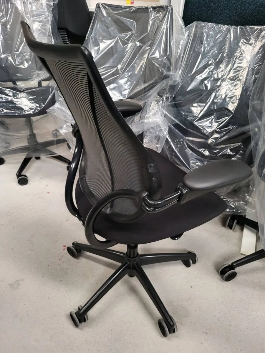 Humanscale Liberty Office Chairs. Excellent Cond. - Image 2