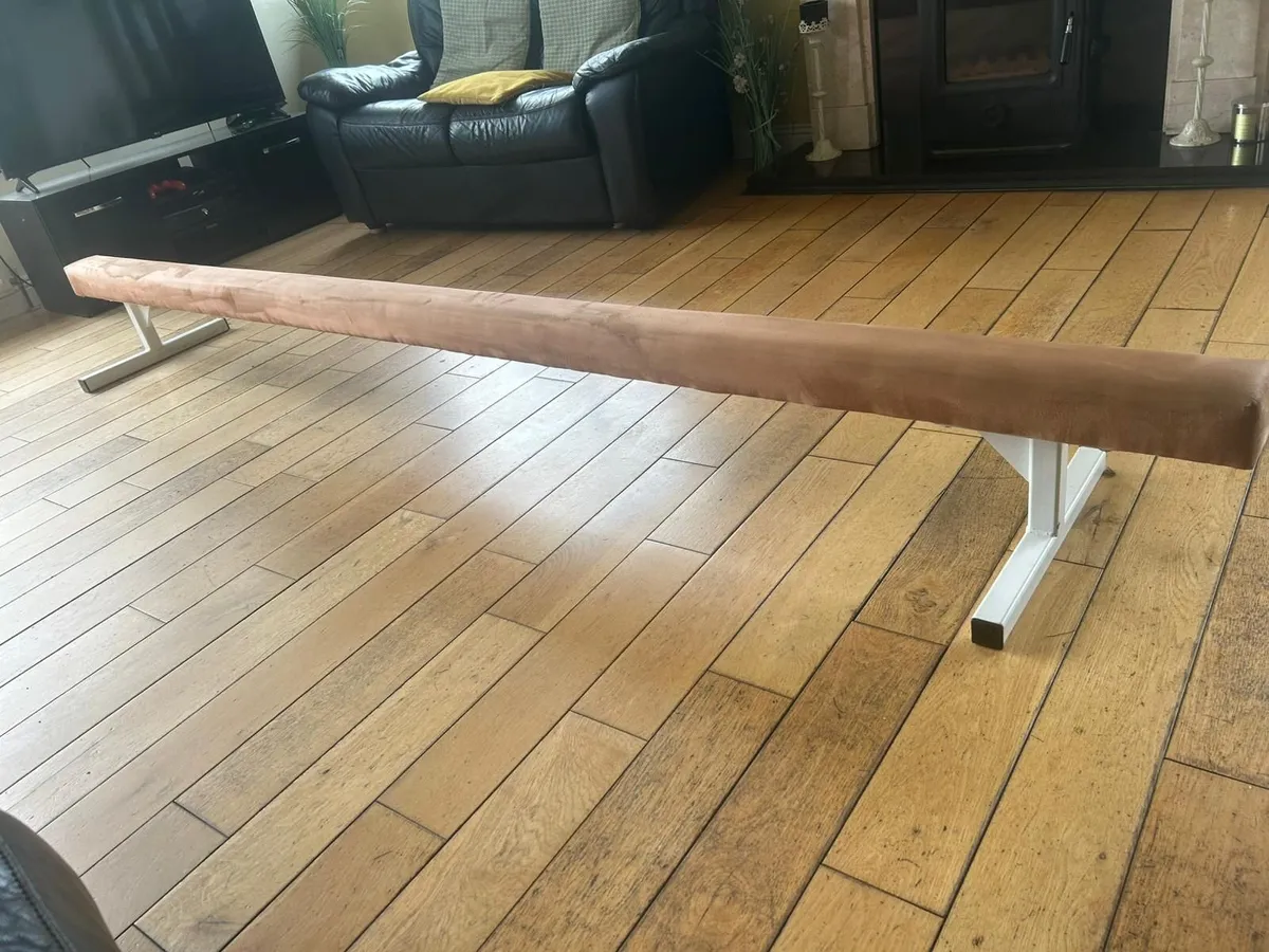 Gymnastics beam - Image 3