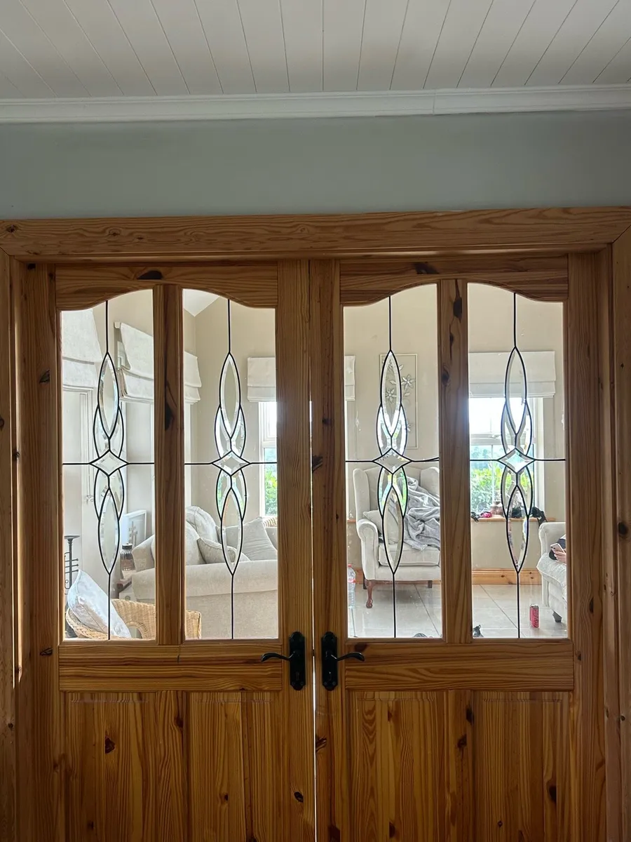 Inside doors - Image 1