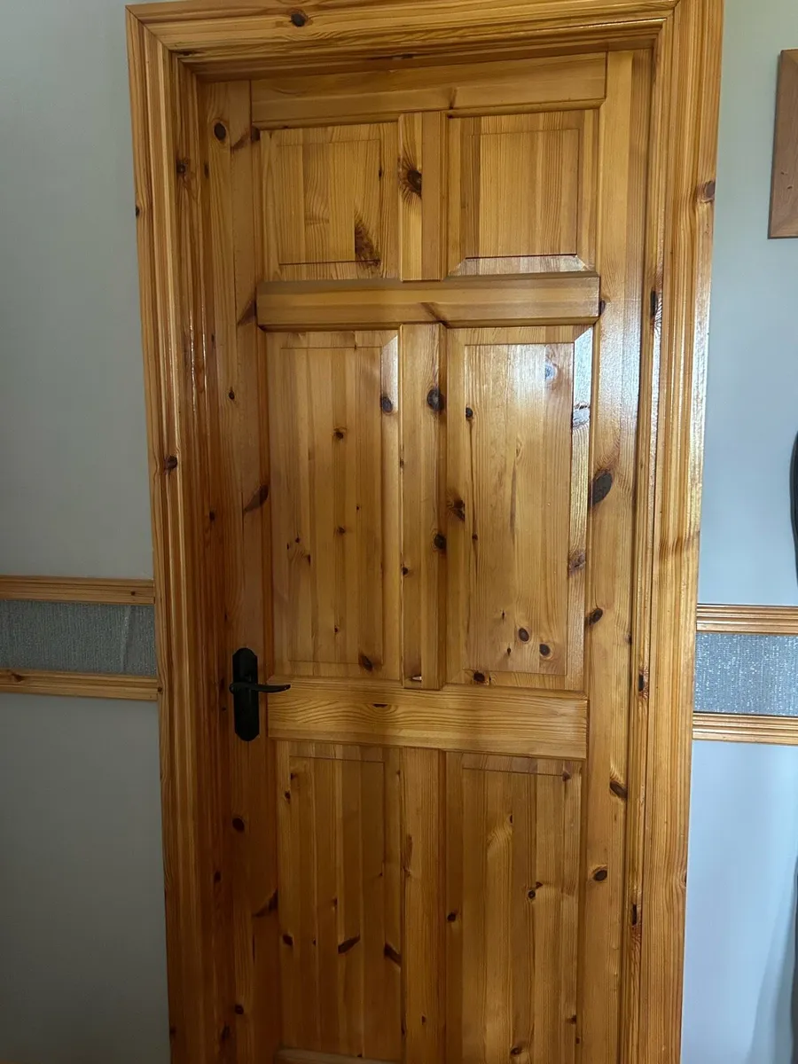 Inside doors - Image 2